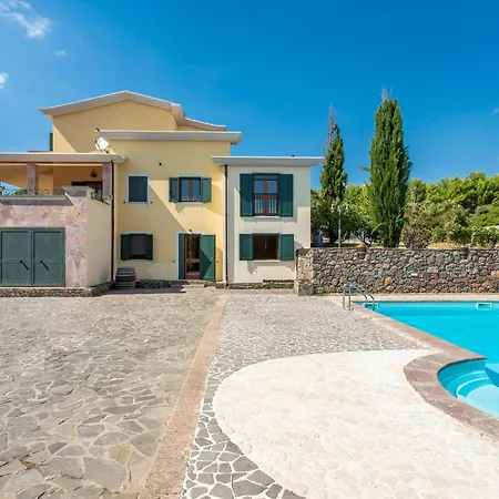 Σπίτι διακοπών Stunning In *